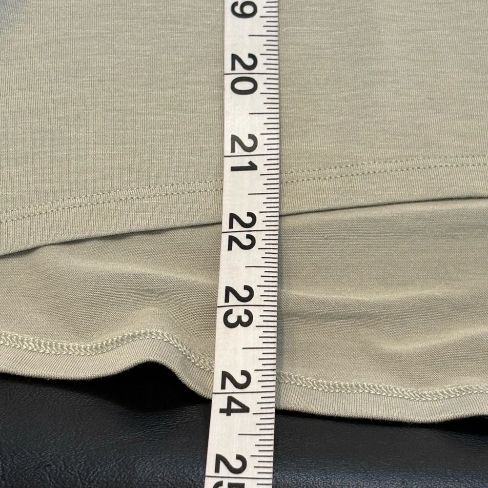 Athleta Tank Top size Small athletic wear comfortable fit